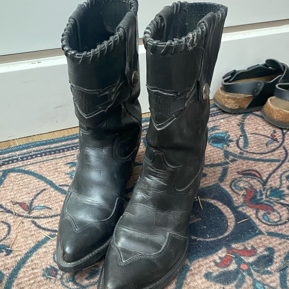 Vintage black leather Harley-Davidson women’s biker boots